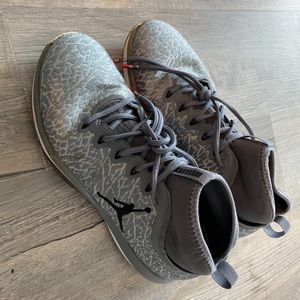 Men’s Jordan (23) shoes size 10